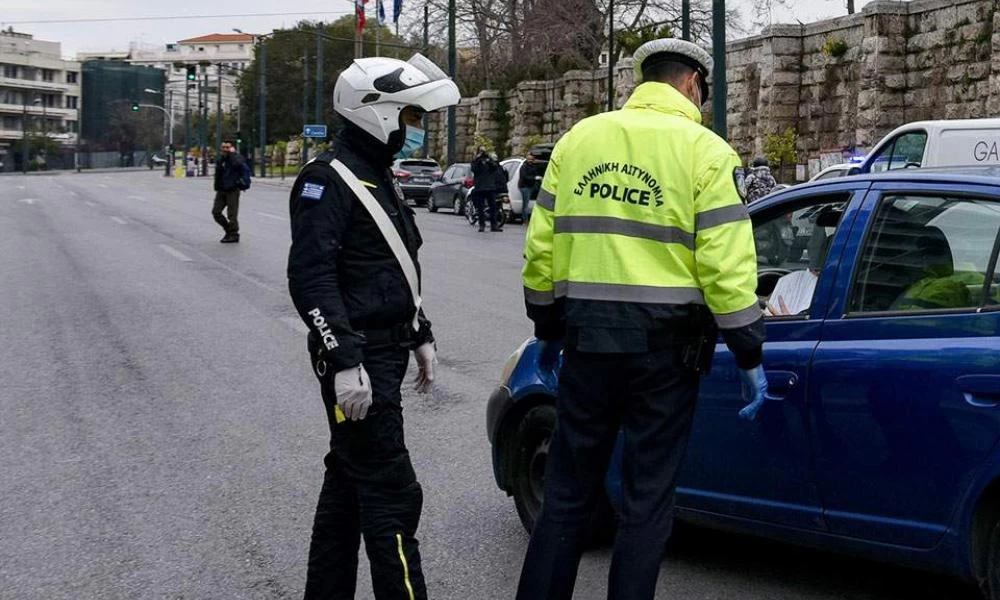 Koρονοϊός: "Εκτοξεύτηκαν" παραβάσεις και πρόστιμα τα Χριστούγεννα